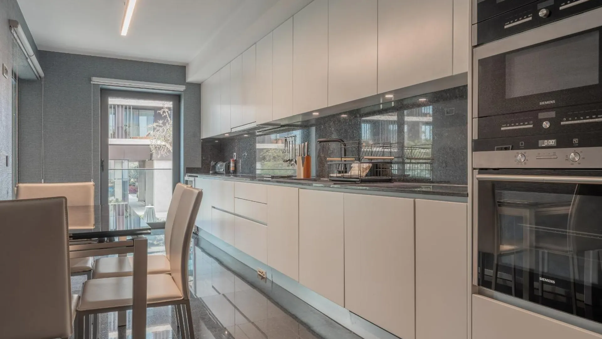 Flh Funchal Elegant Apartment With Pool & Balcony 0*, Funchal (Madeira) Portugal
